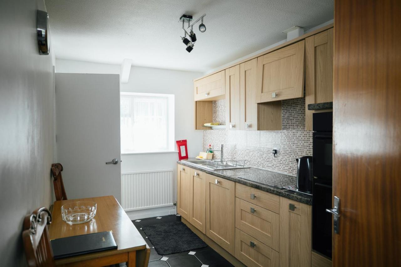 Mews Flat Apartment Тенби Екстериор снимка