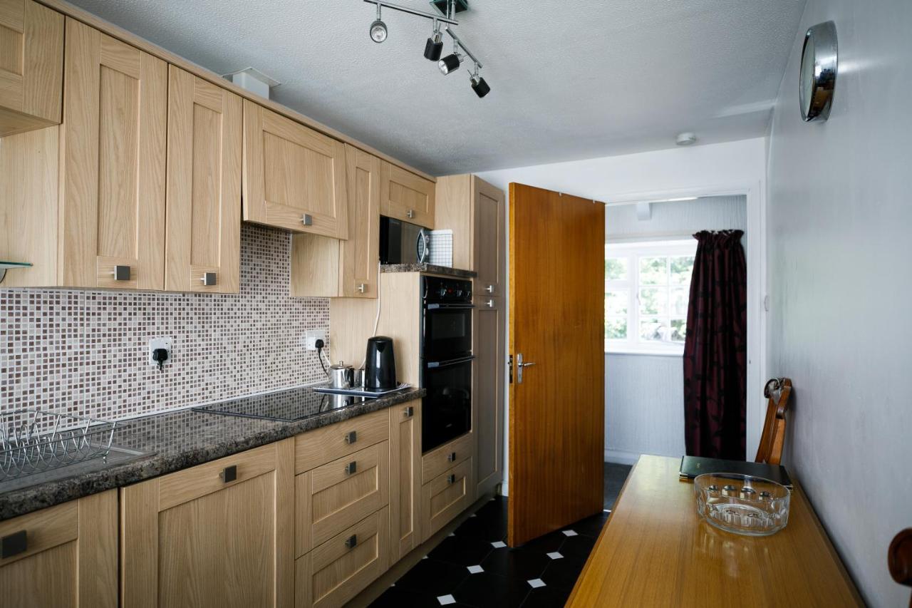 Mews Flat Apartment Тенби Екстериор снимка